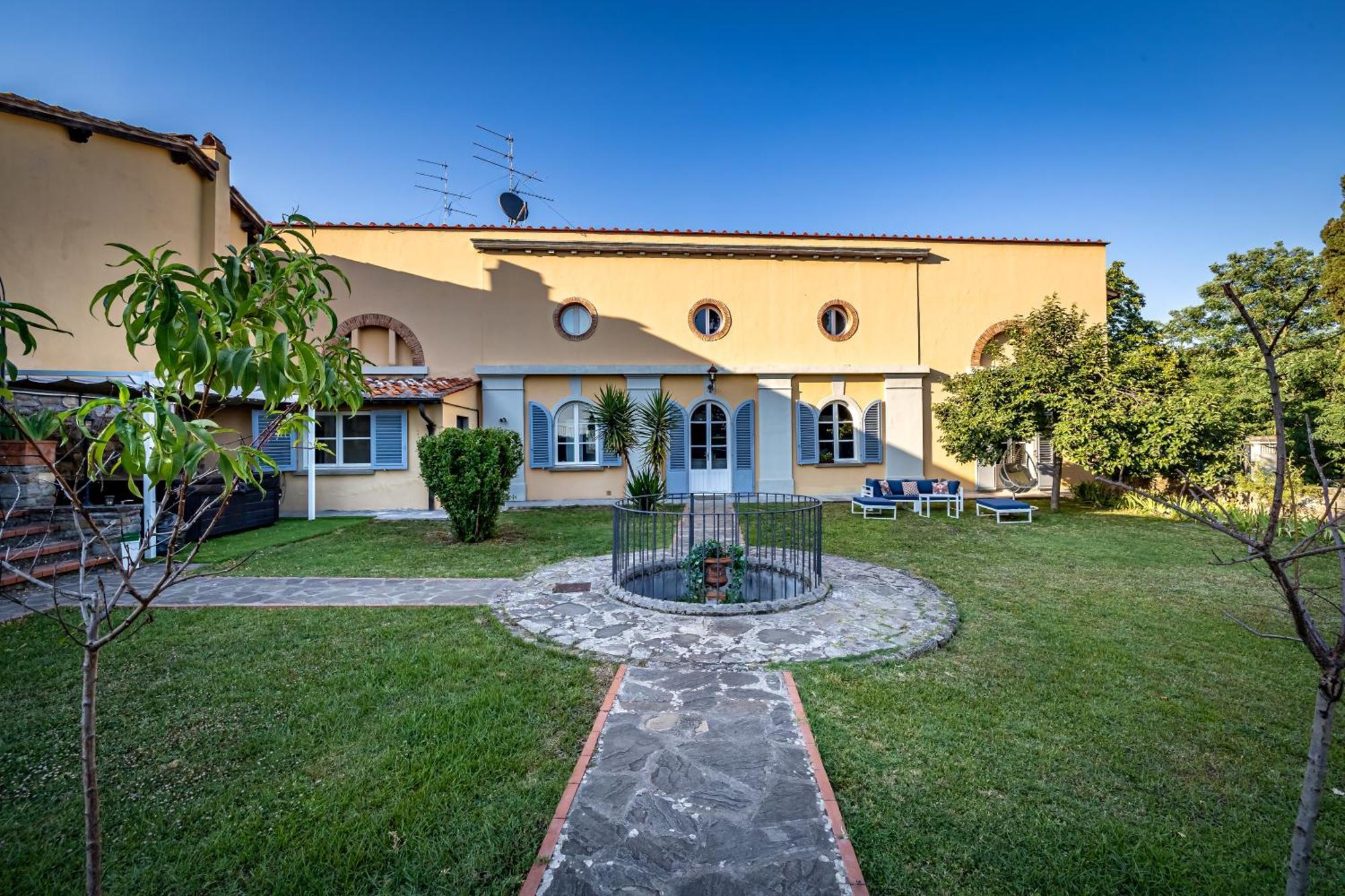 Luxury Limonaia With Jacuzzi Near Florence San Jacopo al Girone Zewnętrze zdjęcie